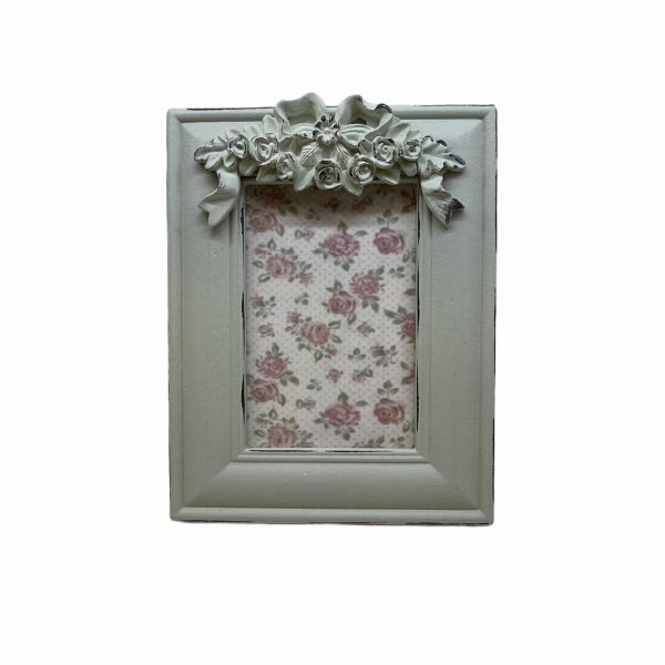 ξυλινη κορνιζα με διακοσμητικο φιογκο λουλουδι πολυεστερικο χρωμα εκρου vintage 22x17 cm τιμη 14E